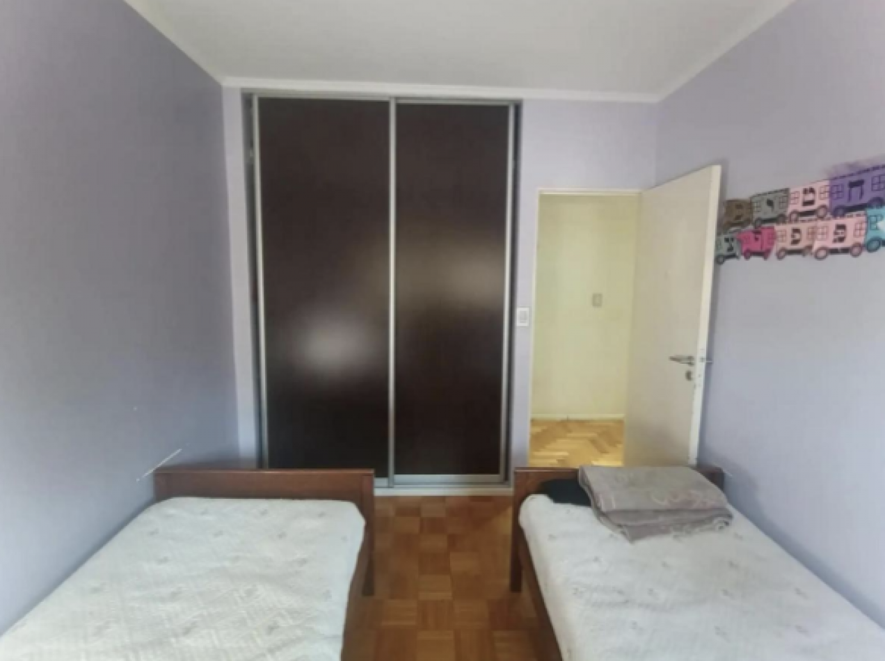 Departamento 4 Ambientes en Piso 5 con 2 Balcones - Excelente Vista en Flores Norte