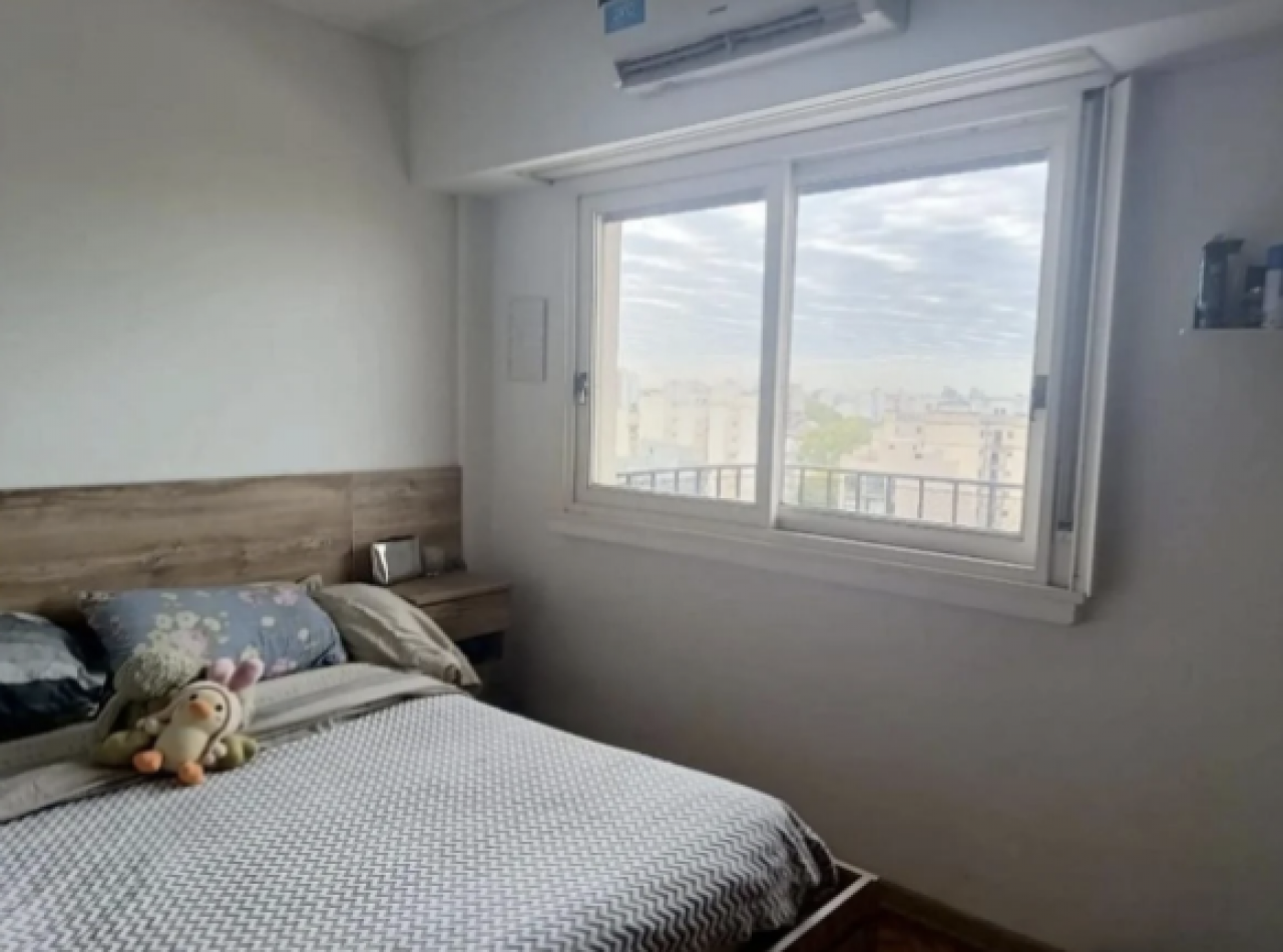 Departamento 3 Ambientes con Balcon Corrido y Vista Abierta - Excelente Ubicacion en Floresta, CABA