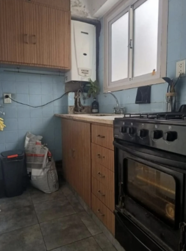 Departamento 3 Ambientes con Balcon Corrido y Vista Abierta - Excelente Ubicacion en Floresta, CABA