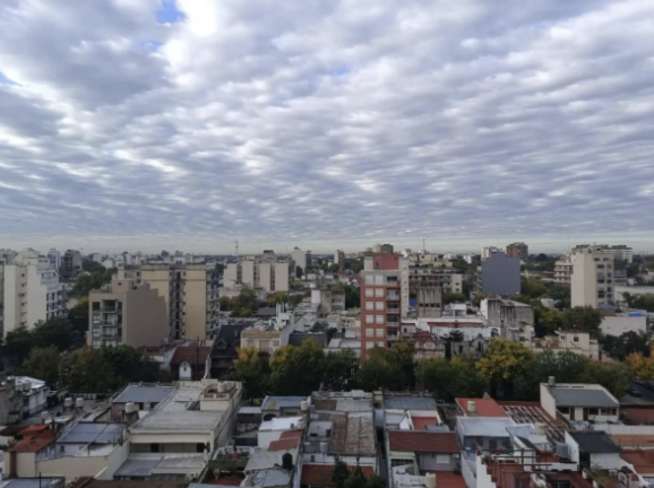 Departamento 3 Ambientes con Balcon Corrido y Vista Abierta - Excelente Ubicacion en Floresta, CABA