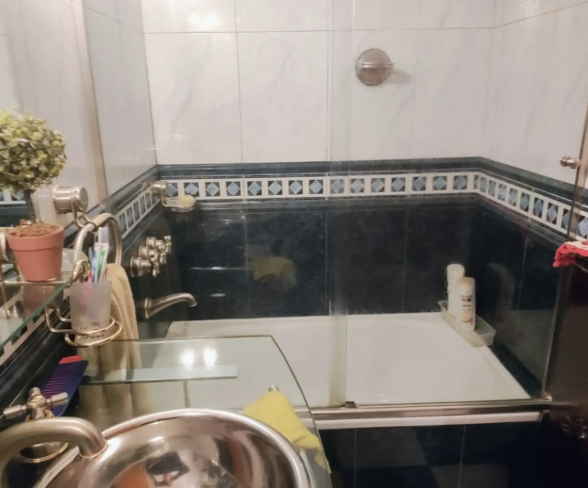 Departamento 4 Ambientes al Frente - Amplio y Luminoso, Excelente Oportunidad para Vivir o Invertir