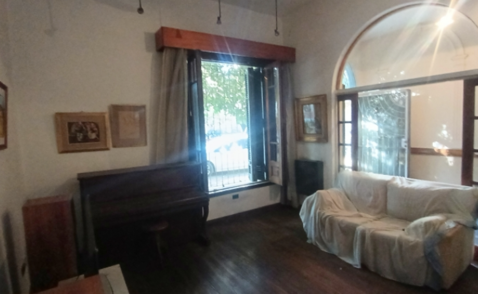 PH 4 Ambientes al Frente con Entrada Independiente, Cochera, Terraza y Patio - Sin Expensas en Floresta - FINANCIACION