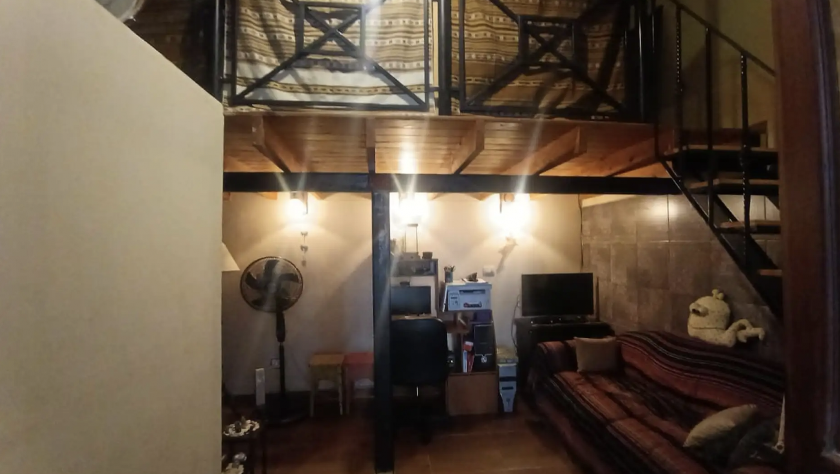 PH 3 Ambientes con Patio y Entrada Independiente - Bajas Expensas y Gran Conectividad