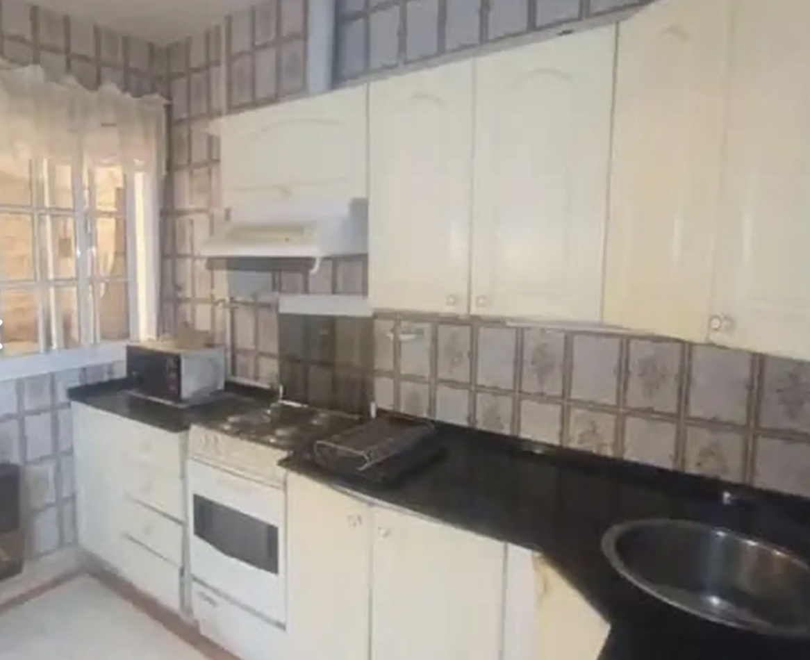 PH de 3 Ambientes con Patio y Gran Potencial - Excelente Ubicacion en Flores, a Refaccionar