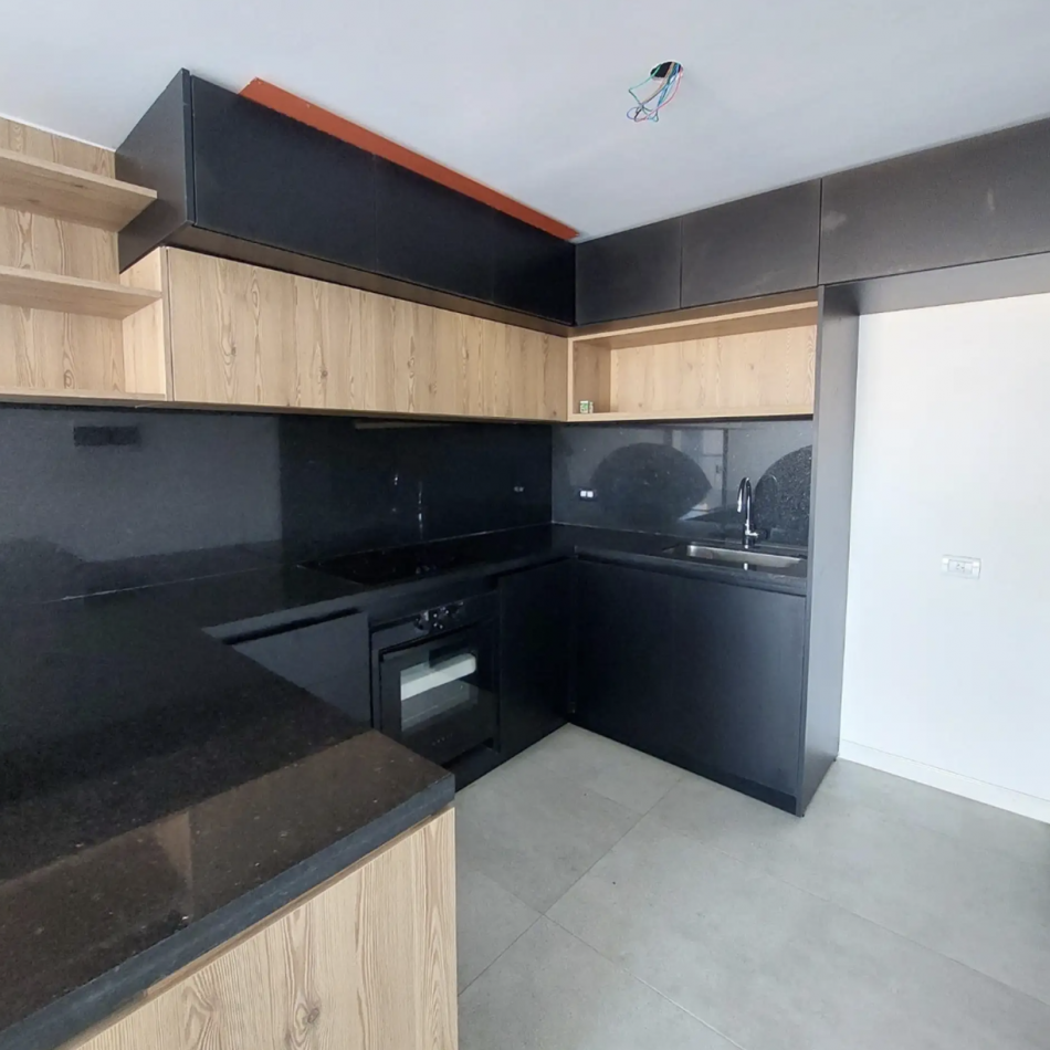 Semipiso de 3 Ambientes al Frente con Patio y Parrilla - A Estrenar - Gran Categoria en Villa Luro