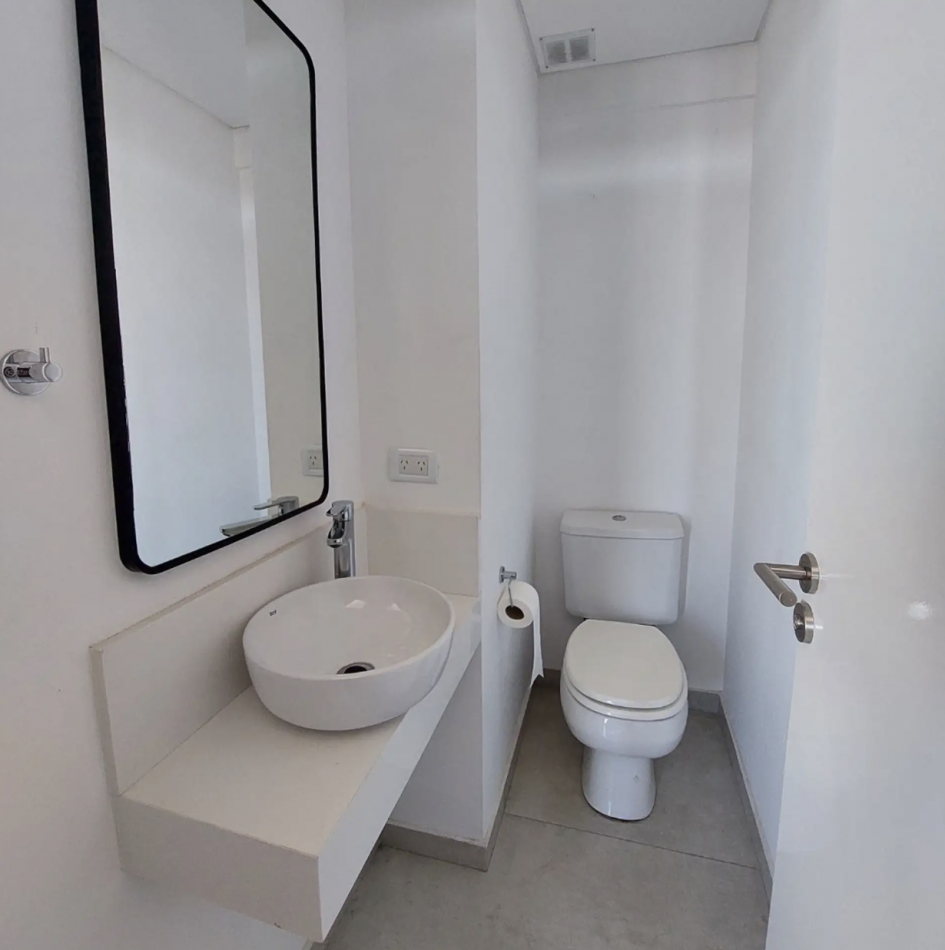 Semipiso de 3 Ambientes al Frente con Patio y Parrilla - A Estrenar - Gran Categoria en Villa Luro