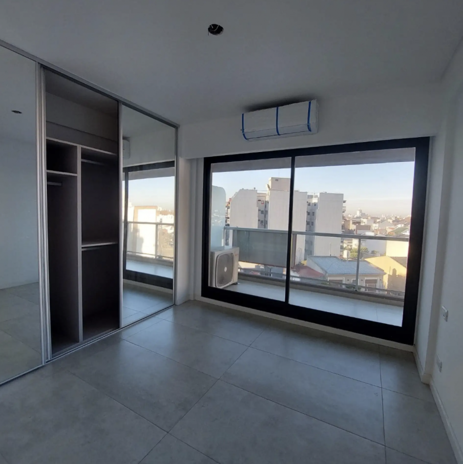 Departamento de 2 Ambientes a Estrenar - Semipiso de Alta Gama al Frente en Villa Luro