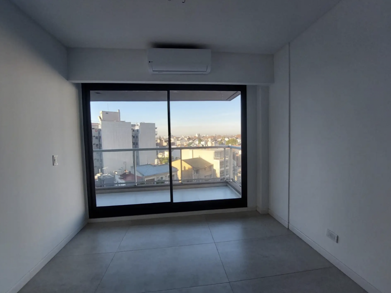 Departamento de 2 Ambientes a Estrenar - Semipiso de Alta Gama al Frente en Villa Luro
