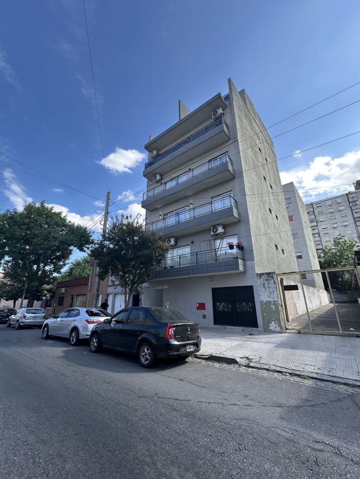 VENTA 2 AMB - BALCON/ MATADEROS