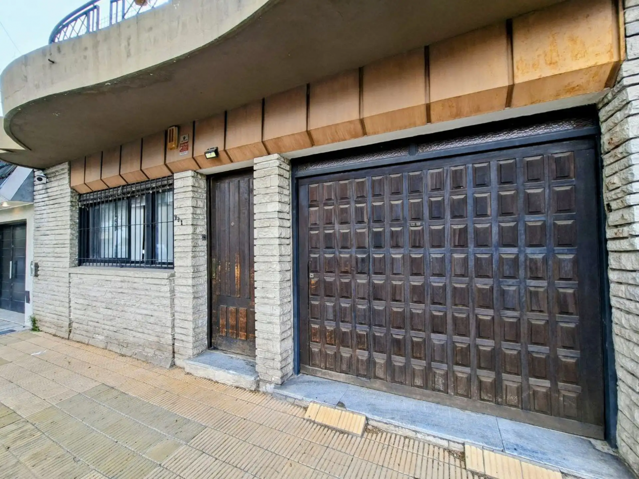 VENTA CASA 5 AMB LINIERS
