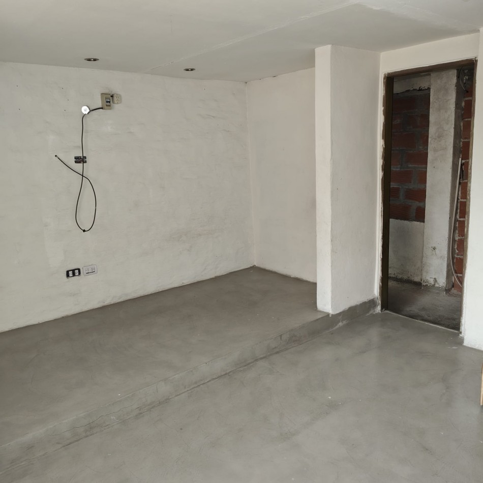VENTA PH CIUDADELA A REFACCIONAR