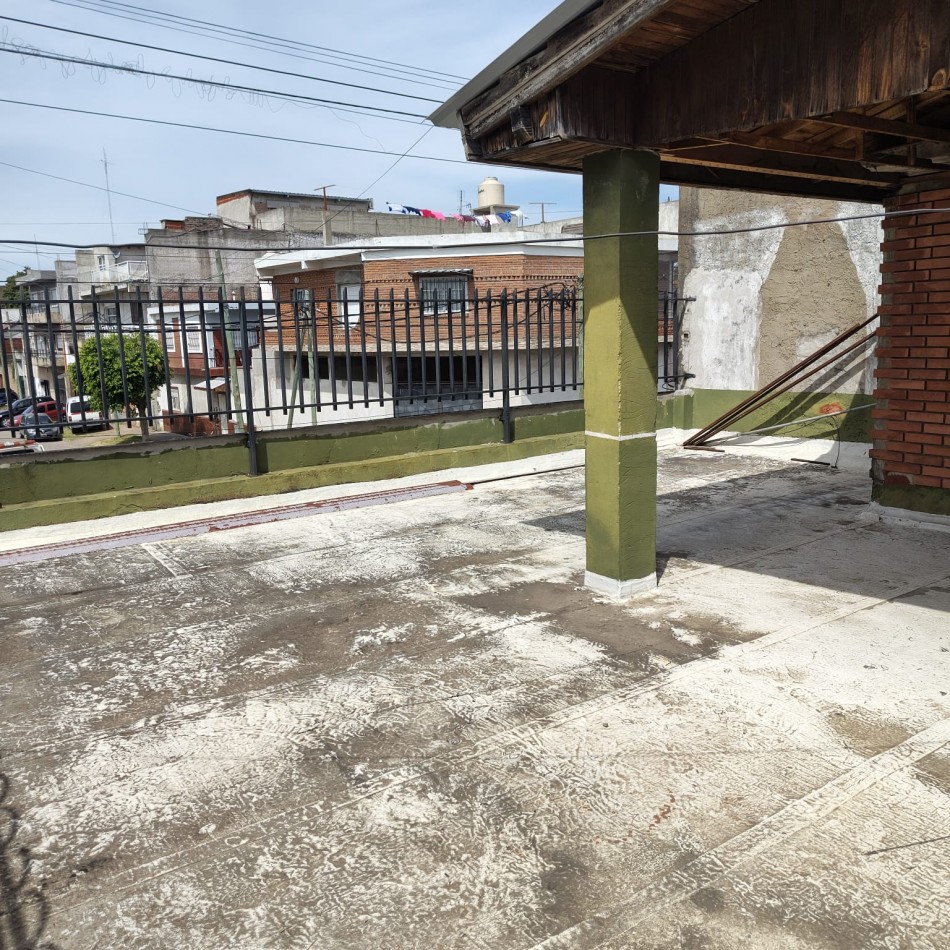 VENTA PH CIUDADELA A REFACCIONAR