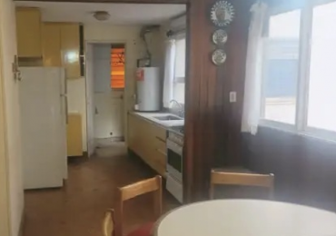 Departamento de 3 Ambientes con Balcon, Cochera y Dependencia - Excelente Ubicacion en Villa del Parque