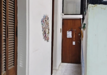 Departamento 1° Piso con Gran Conectividad y Ubicacion Estrategica en Balvanera